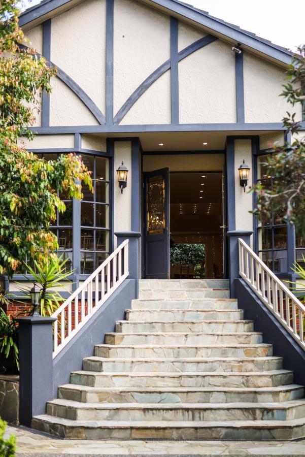 Elizabethan Lodge Melbourne Exterior photo