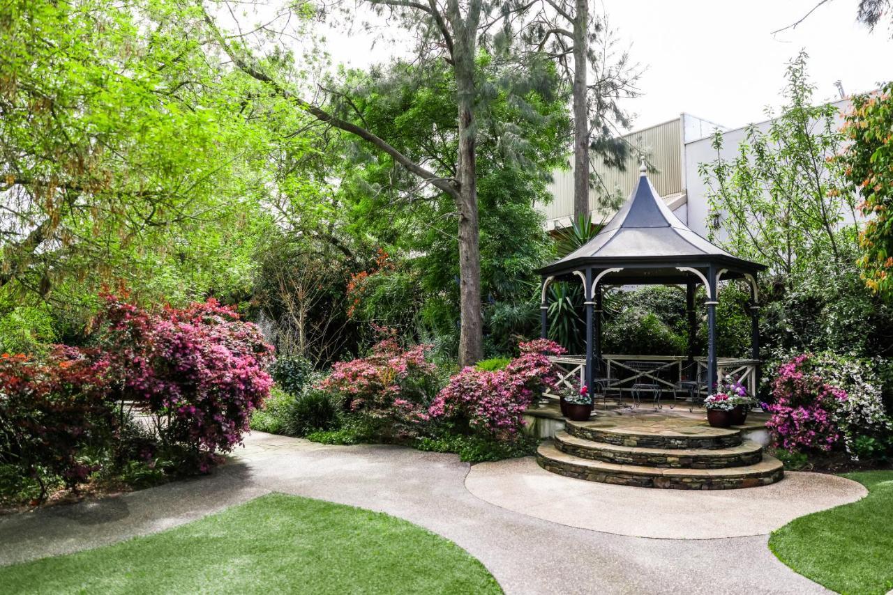 Elizabethan Lodge Melbourne Exterior photo