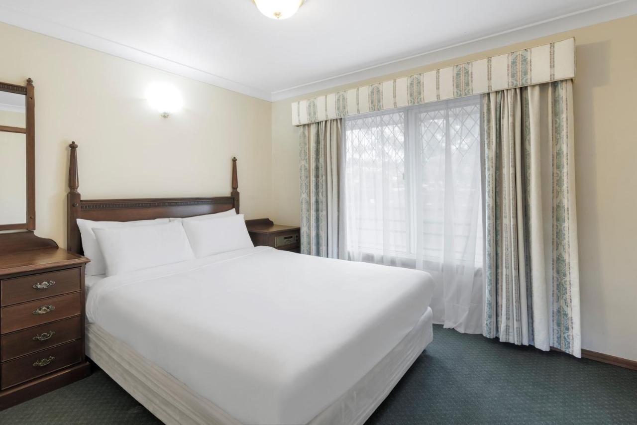 Elizabethan Lodge Melbourne Exterior photo
