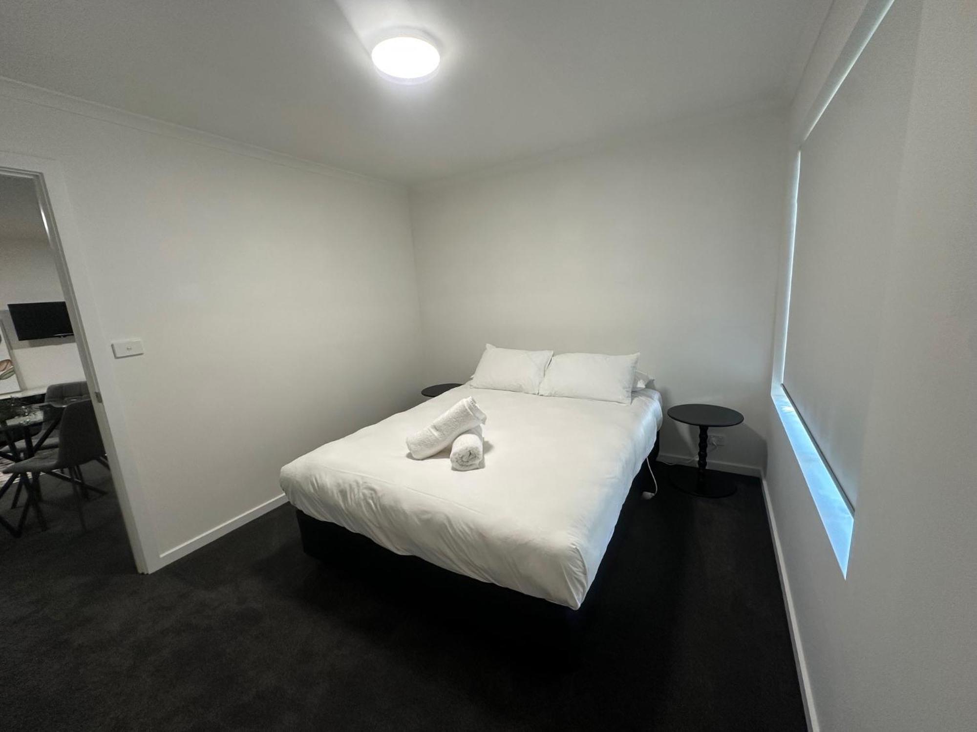 Elizabethan Lodge Melbourne Exterior photo
